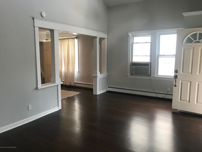 Foto del edificio - 31 De Normandie Ave