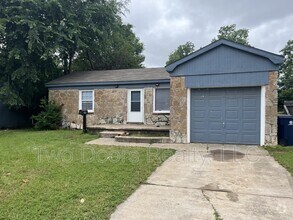 Building Photo - 4117 N Libby Ave