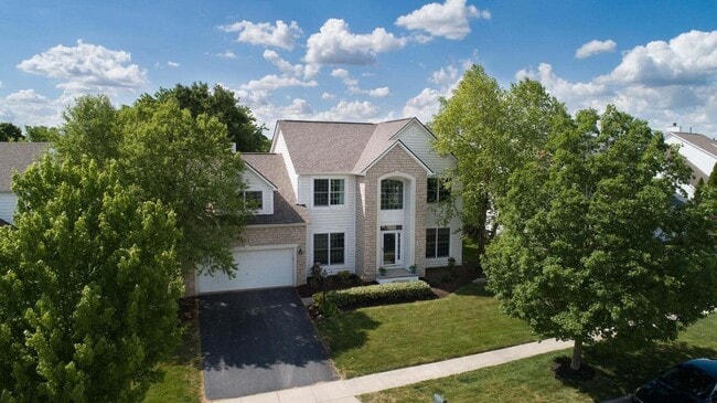 Building Photo - 7492 Fairfield Lakes Dr