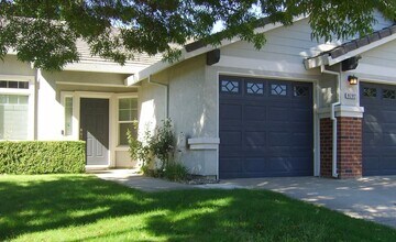 Building Photo - 9292 Salmon Creek Dr