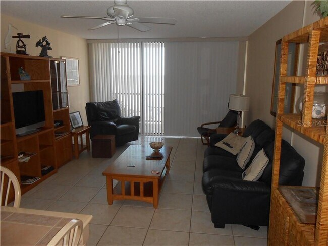 Foto del edificio - 450 S Gulfview Blvd