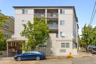 Building Photo - 7301 5th Ave NE