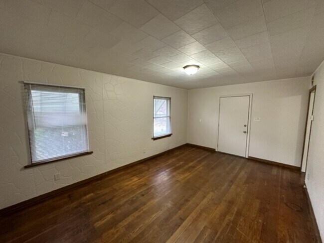 Foto del edificio - 848 Chestershire Rd