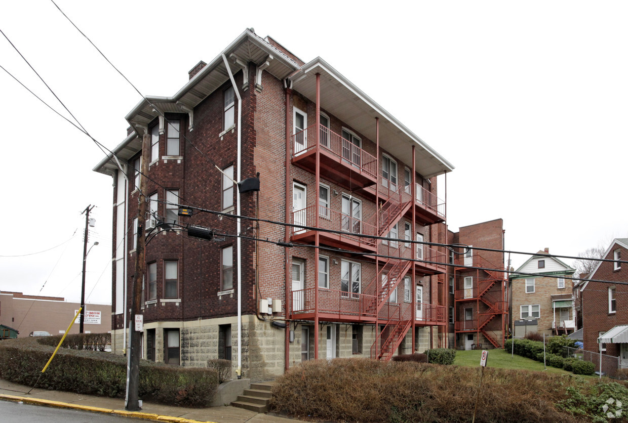 Building Photo - 16-20 Sankey Ct