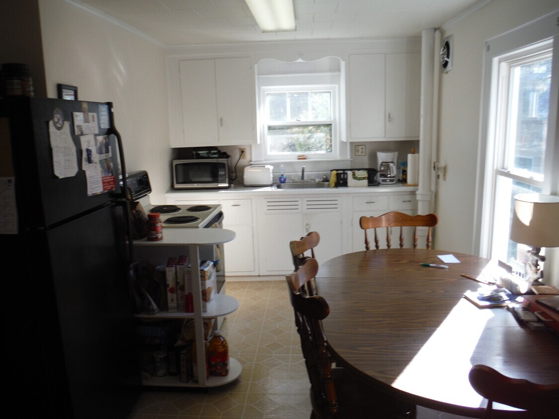 30 Parkview Ave Unit 2, Queensbury, NY 12804 Apartments in Queensbury