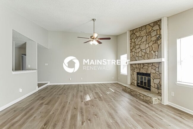 Building Photo - 3 Bedroom Pet-Friendly Home in Mint Hill, NC with Main Street Renewal