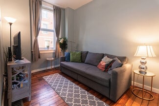 Building Photo - 1428 Sycamore St