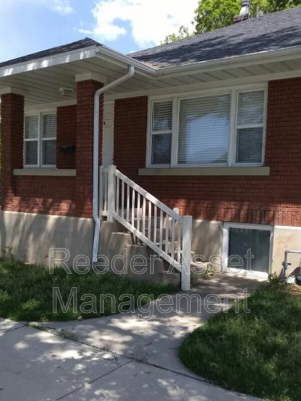 Primary Photo - 2174 Jefferson Ave