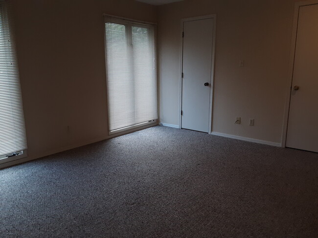 Master Bedroom - 501 N May Ave
