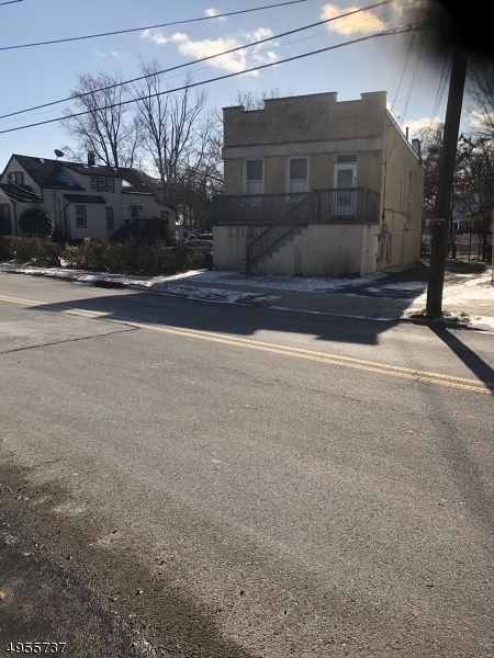Primary Photo - 299 Main St