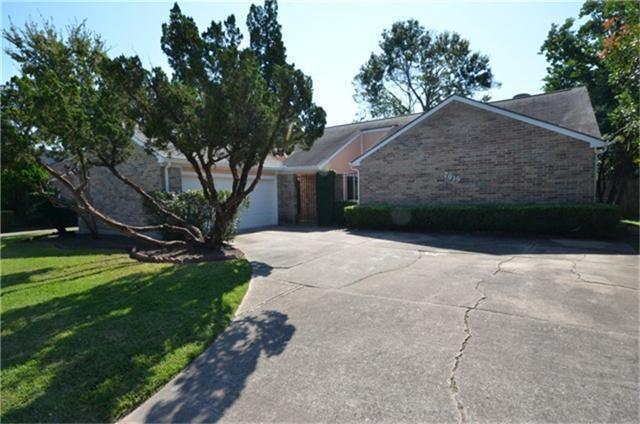 Primary Photo - 7919 Portal Dr