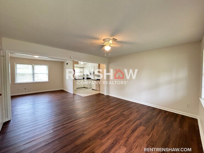 Building Photo - 6343 Macon Rd