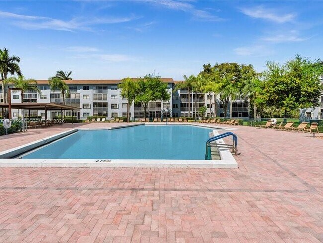 Foto del edificio - 12500 SW 5th Ct