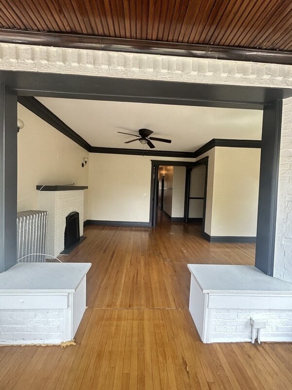 Building Photo - 6615 S Ingleside Ave