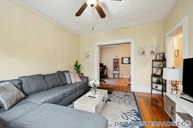 Building Photo - 25 Edison Green