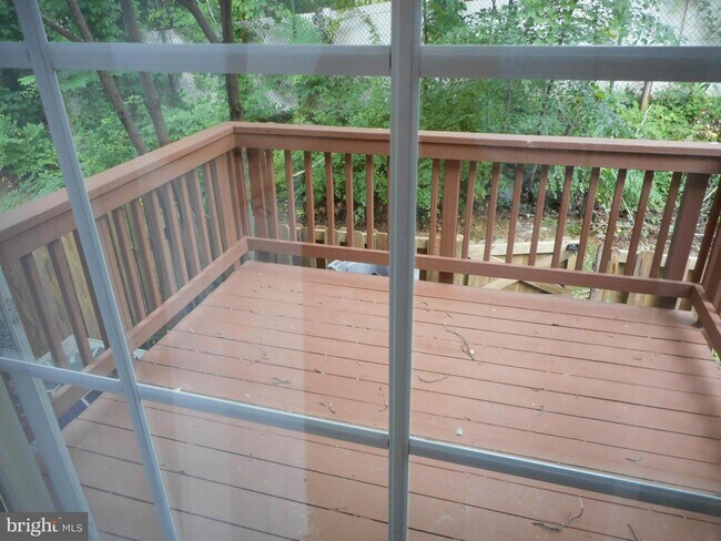 Building Photo - 3825 Tremayne Terrace