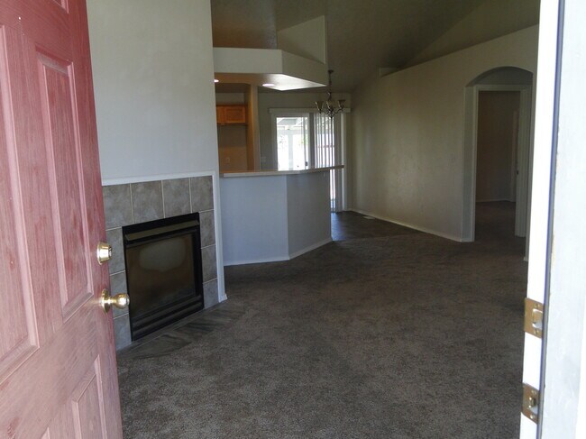 Foto del edificio - 3923 Sutton St