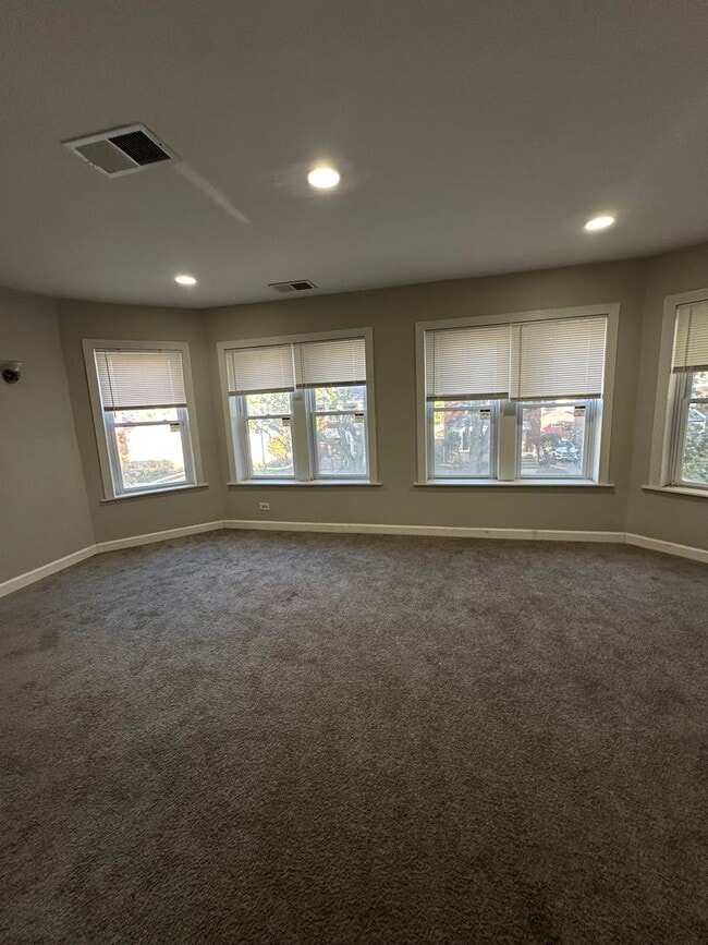 Foto del edificio - 8518 S Bennett Ave