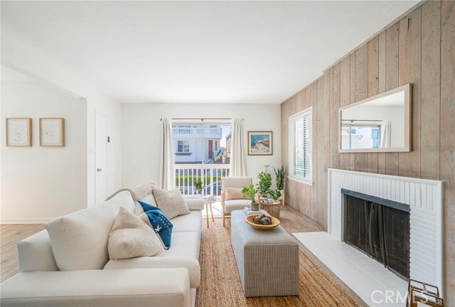 Building Photo - 333 28th St