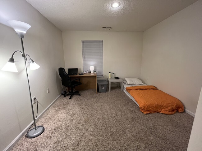 Building Photo - 1613 Gorman St