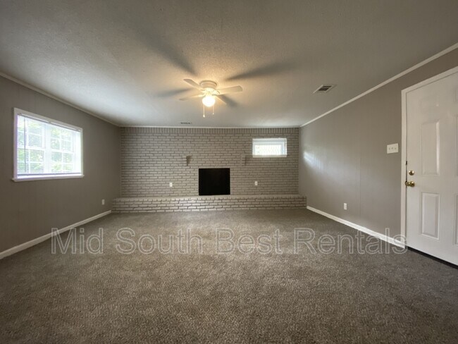Building Photo - 3771 Dunn Ave
