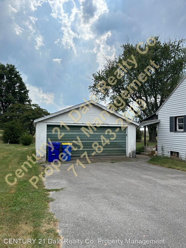 Building Photo - 3 br, 1 bath House - 4840 Harmony Grove Rd