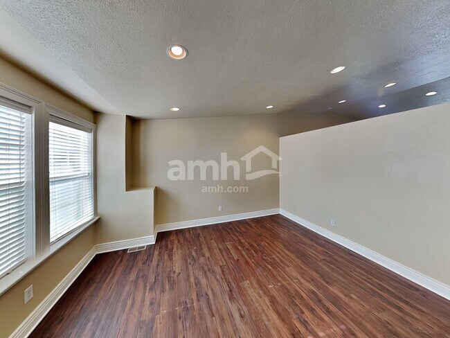 Foto del edificio - 1283 N 2525 W