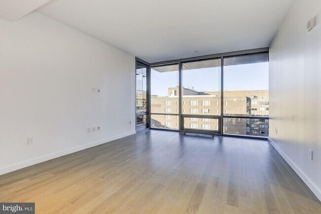 Foto del edificio - 1111 24th St NW