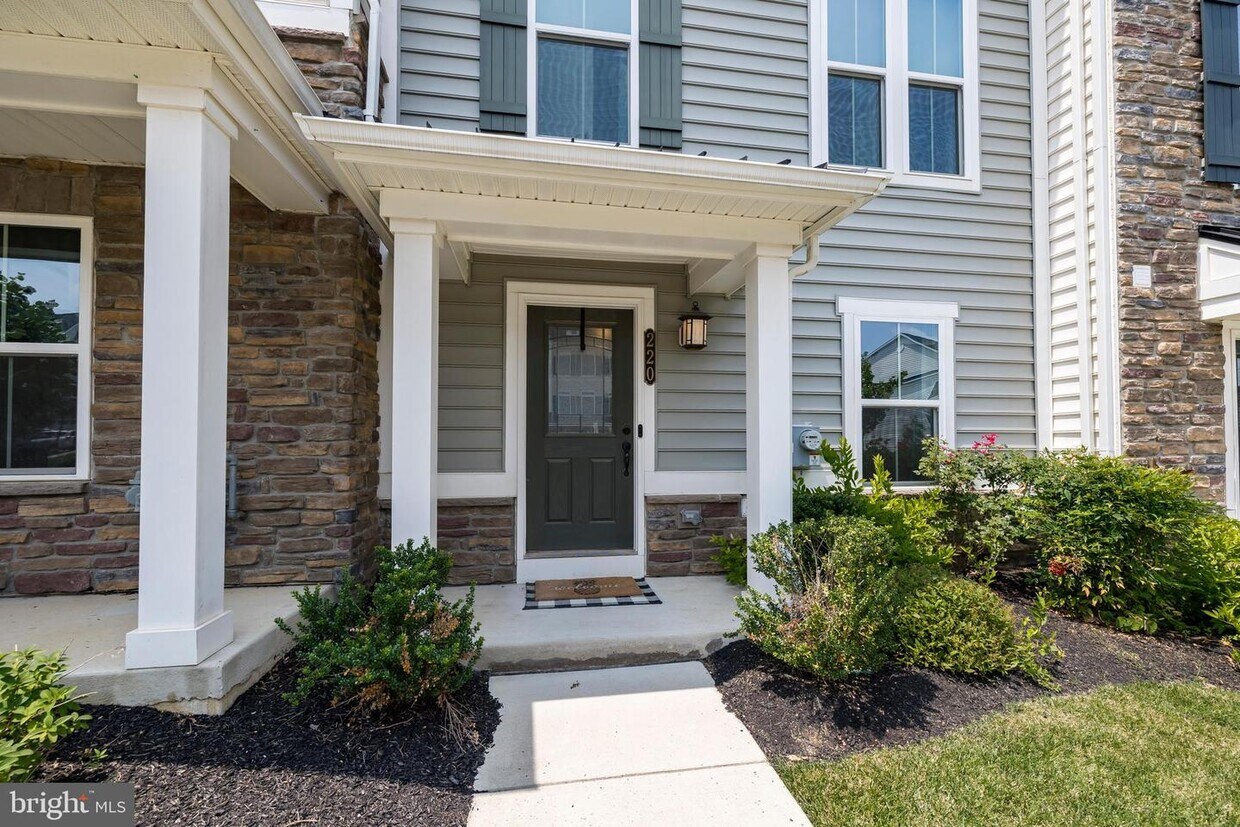 220 Patriots Path, Malvern, PA 19355 Townhome Rentals in Malvern PA