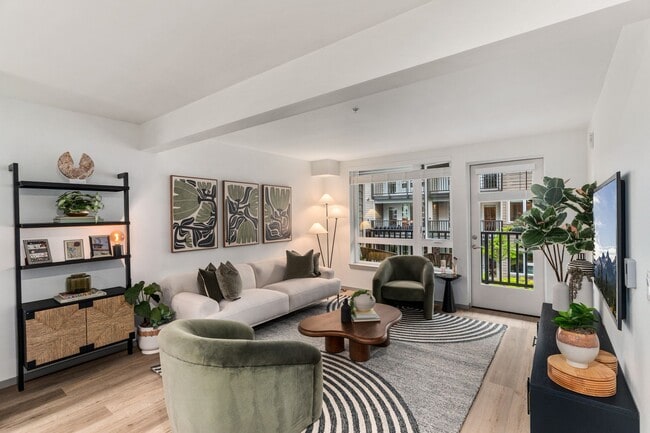 Building Photo - Solera Apartments