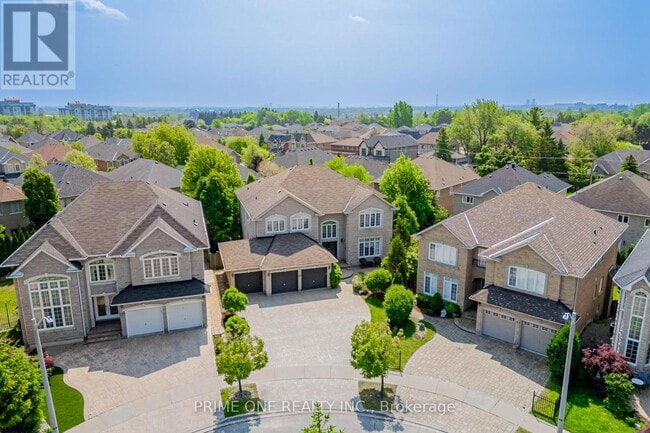 Building Photo - 19 Ridgestone Dr