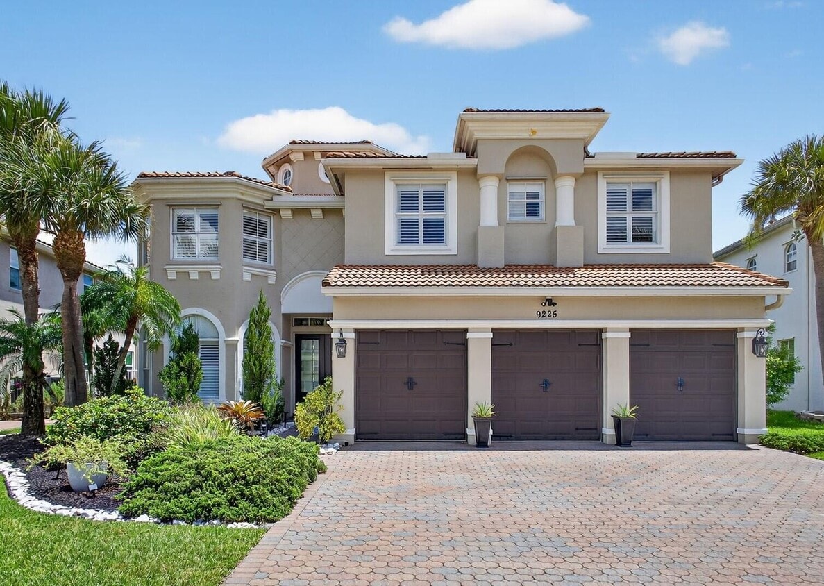 Primary Photo - 9225 Delemar Ct