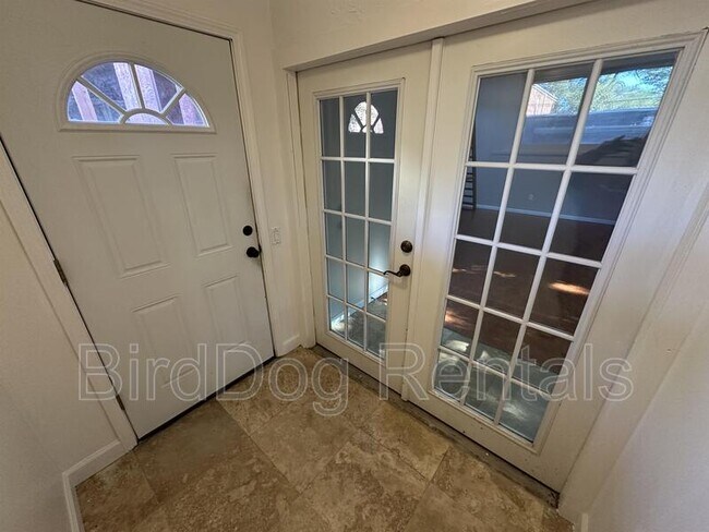 Building Photo - 1810 Ashland Avenue - Cottage