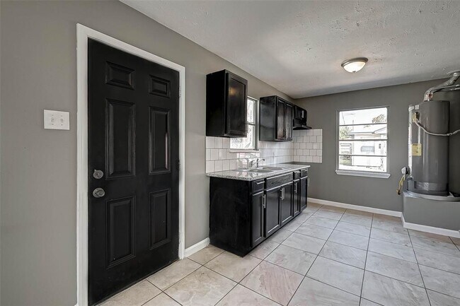 Foto del edificio - 3105 Christie St