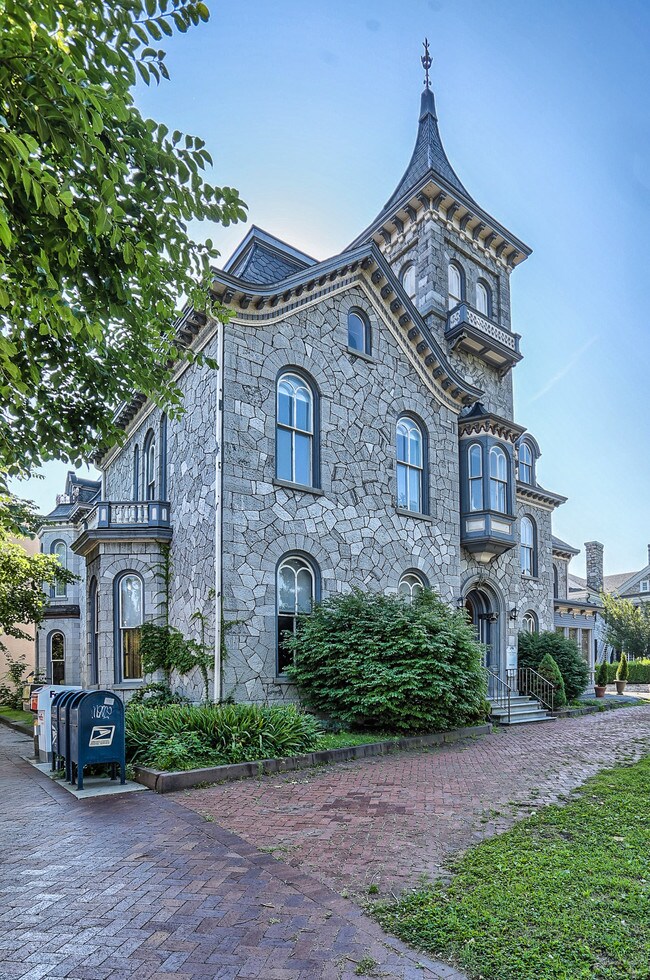 Foto del edificio - 407 N Front St