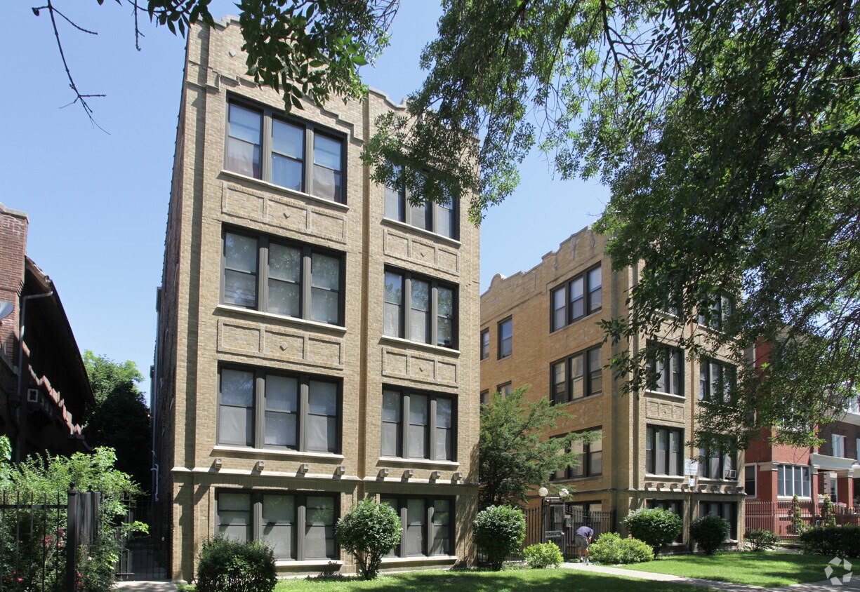 Foto del edificio - 1020-1030 E Hyde Park Blvd