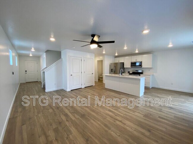 Foto del edificio - 3237 E Labyrinth Pt Cir