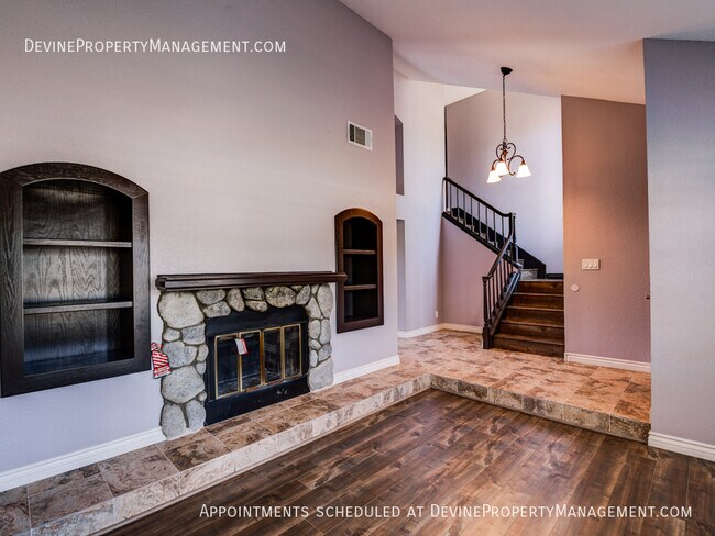 Foto del edificio - 7758 Alta Cuesta Dr