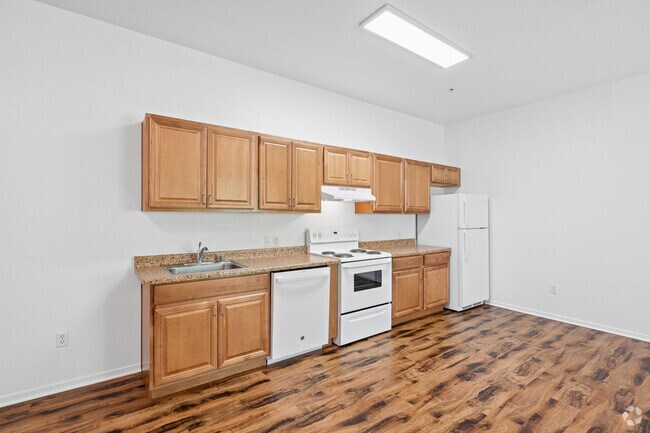 1 dormitorio, 1 baño - 679 pies cuadrados - Cocina - College Villas - 55+ Senior Community