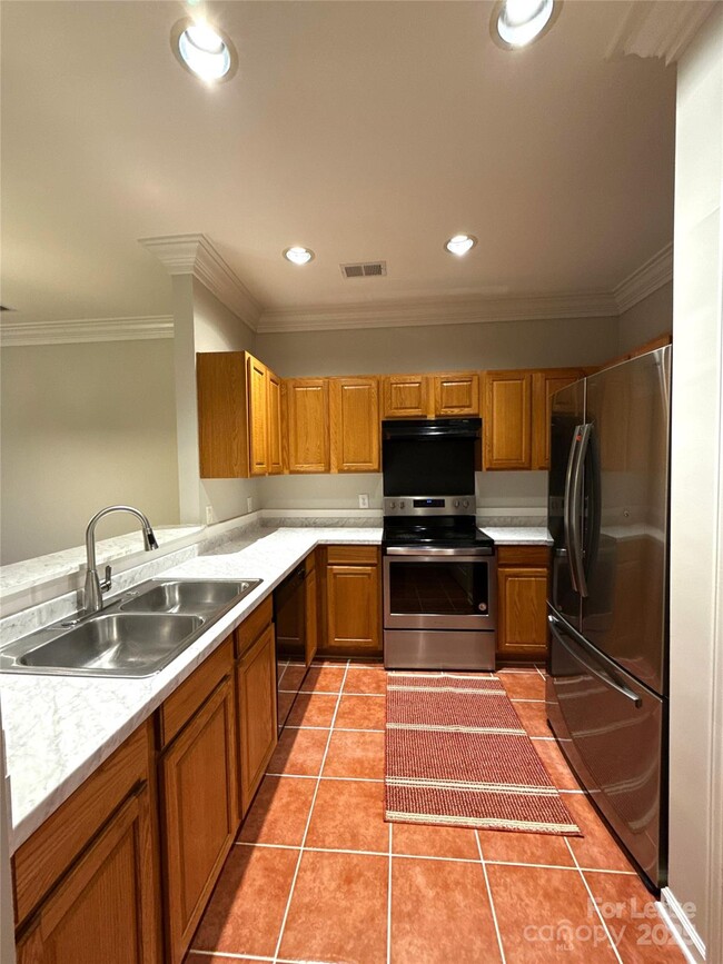 Building Photo - 7324 Michaels Landing Dr