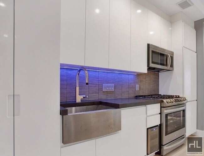 Foto del edificio - Renovated Lower East Side 1-Bedroom with M...