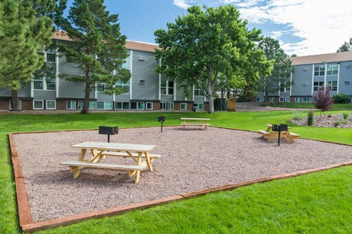 Foto del edificio - 4310 E Pikes Peak Ave