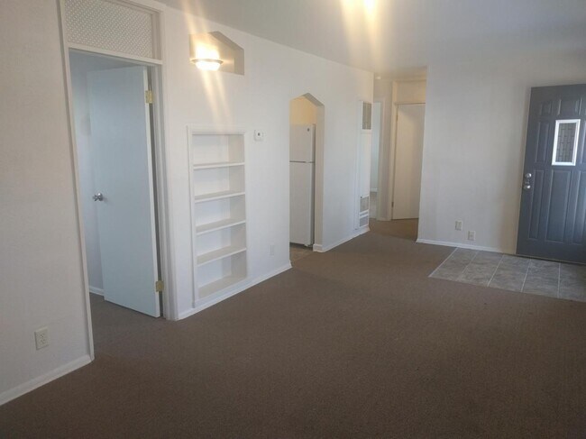 Building Photo - 1428 Dixie Dr