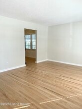 Building Photo - 921 Fenley Ave