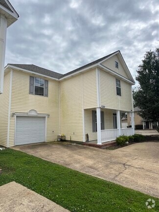 Building Photo - 1256 Saint Andrews Ln