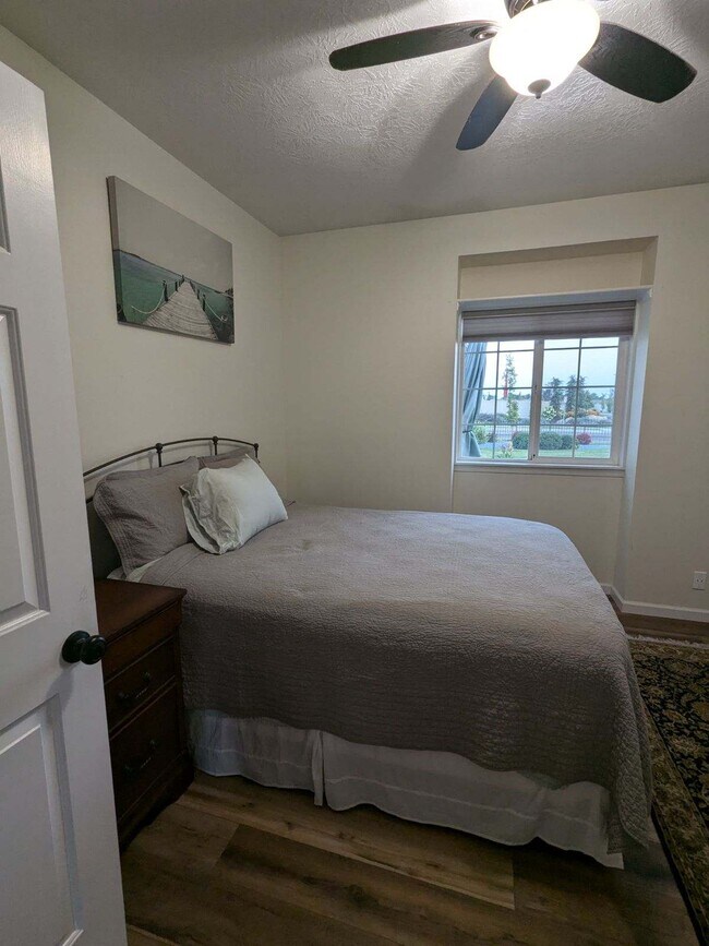 Foto del edificio - 388 W Harris St