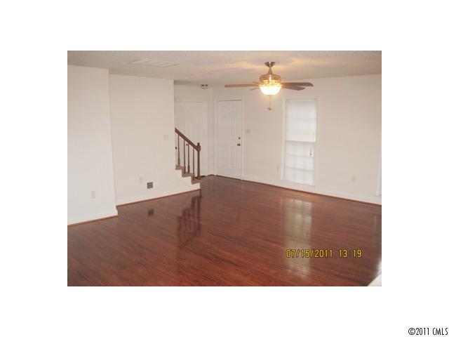 Building Photo - 5006 Rivergreen Ln