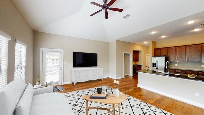 Foto del edificio - 6057 Yale St