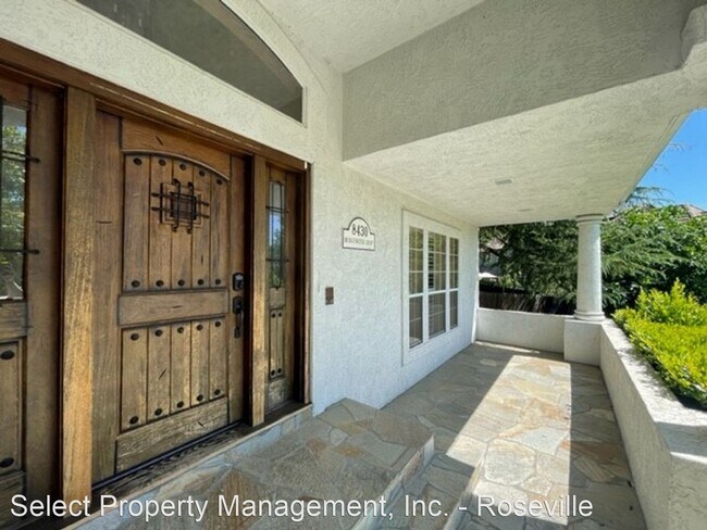 Foto del edificio - 5 br, 3 bath House - 8430 Bridgewater Court