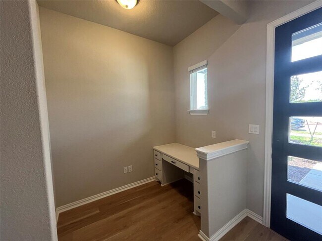 Foto del edificio - 145 Great Sequoia Ln